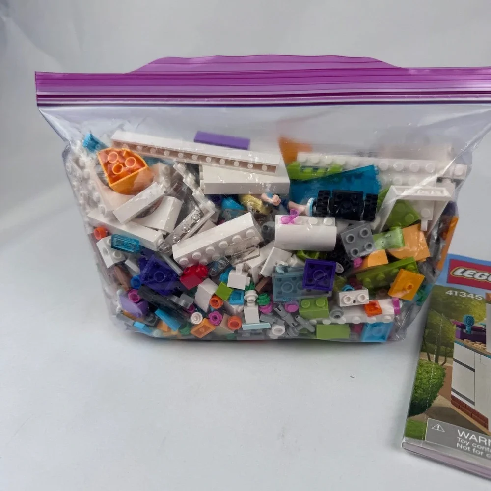 LEGO FRIENDS Heartlake City Pet Center 41345 Near complete NO Box